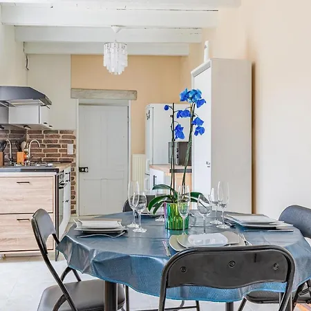 1 Bedroom Cozy In *