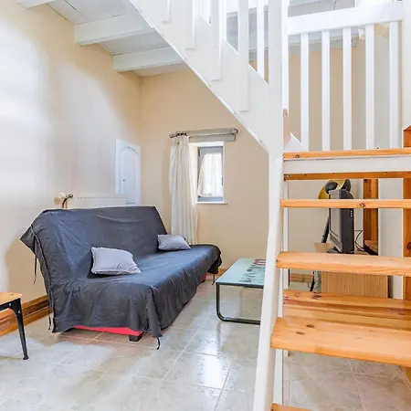 1 Bedroom Cozy In *